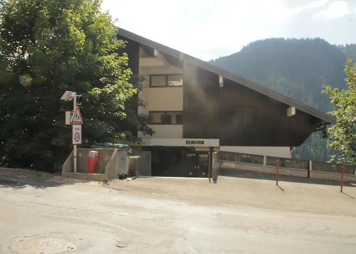 Sis5 Center & View 4 Pers