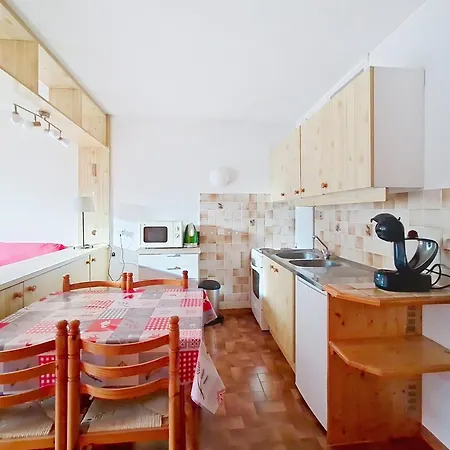 Apartment Sis5 Center & View 4 Pers